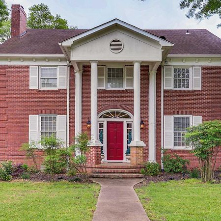 Delightful Retreat With Fireplace And Large Yard! Exterior foto
